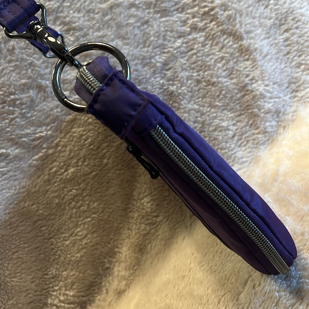 LUG Swivel Shoulder Bag - Picture 10 of 16